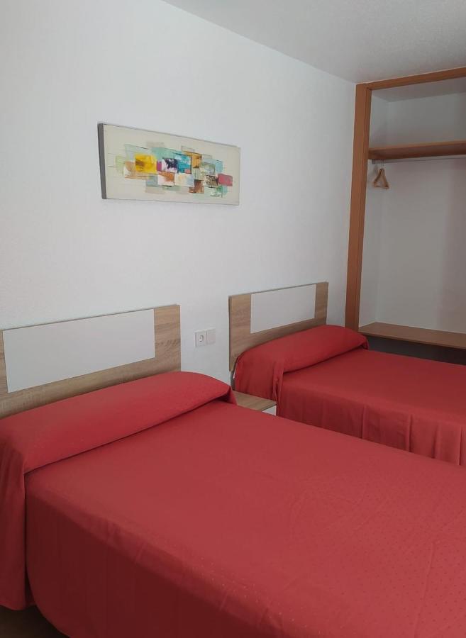 Hostal Rosa Villajoyosa Bagian luar foto