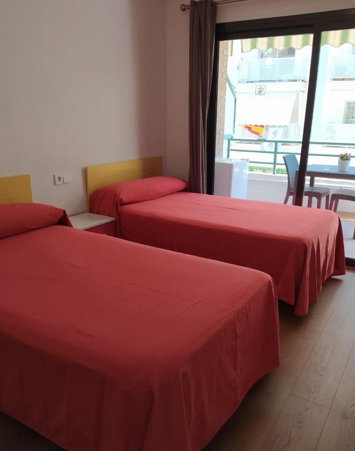 Hostal Rosa Villajoyosa Bagian luar foto