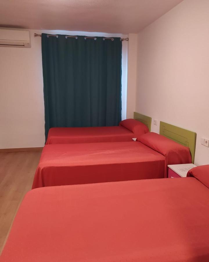 Hostal Rosa Villajoyosa Bagian luar foto