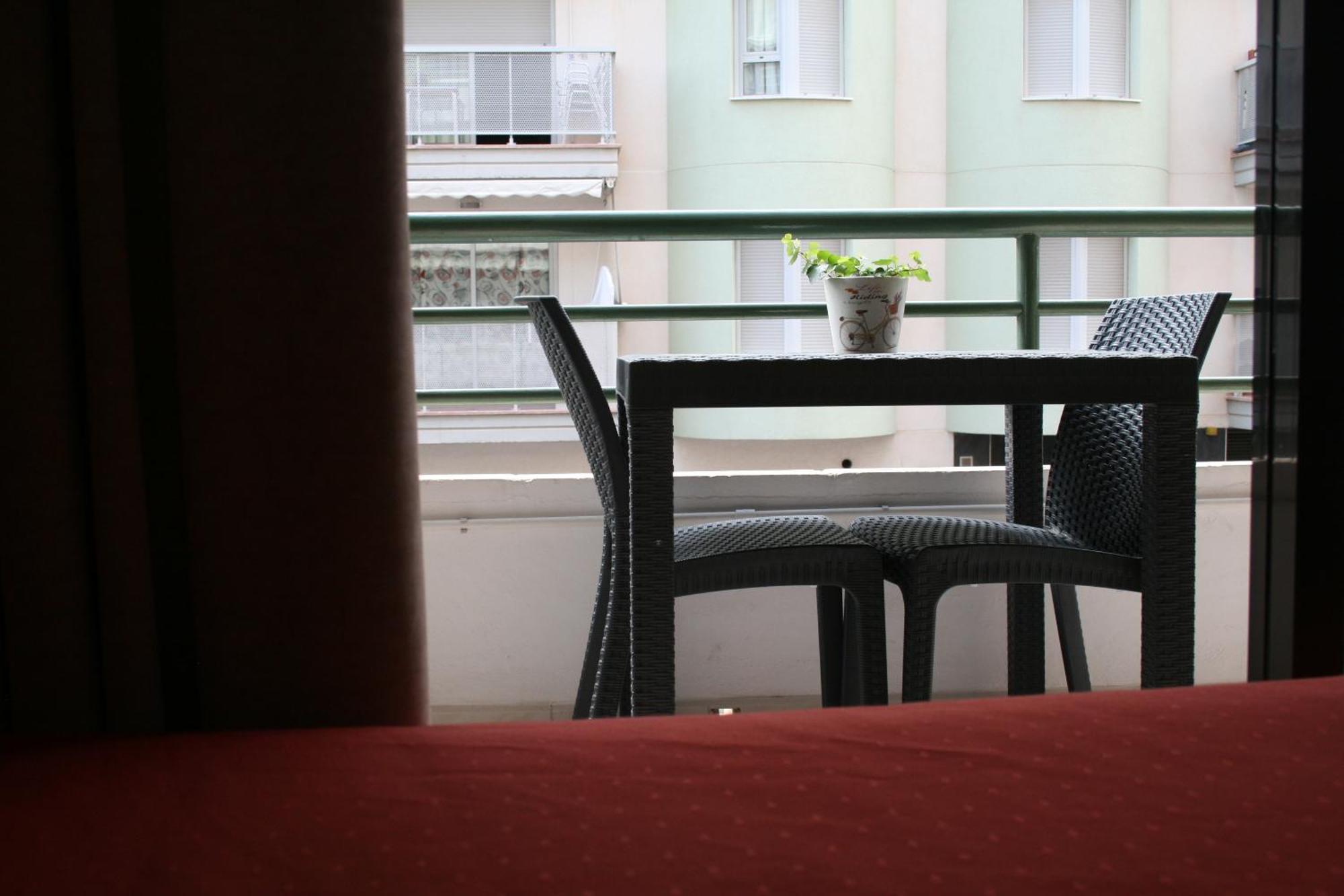 Hostal Rosa Villajoyosa Bagian luar foto